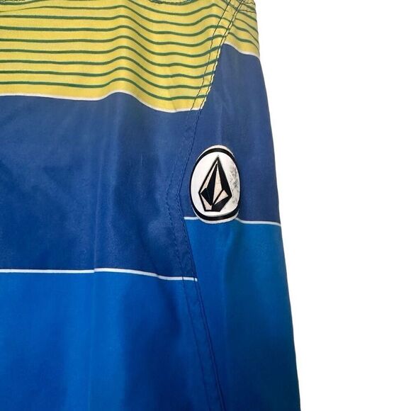 Volcom Striped Two Way Stretch Pure Function Board Swim Shorts Blue Yellow Sz 32 - Picture 4 of 6